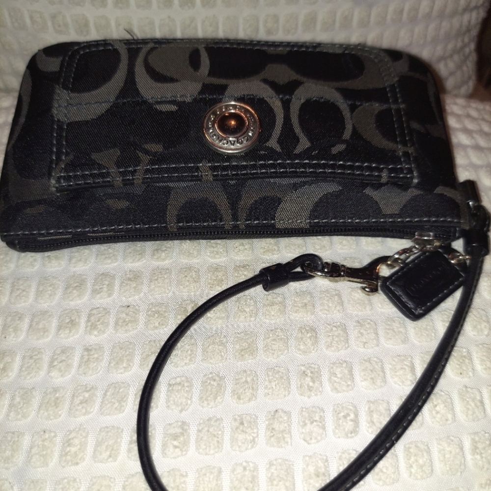 Coach Signature Black & Grey Large Wrislet - Picture 7 of 12
